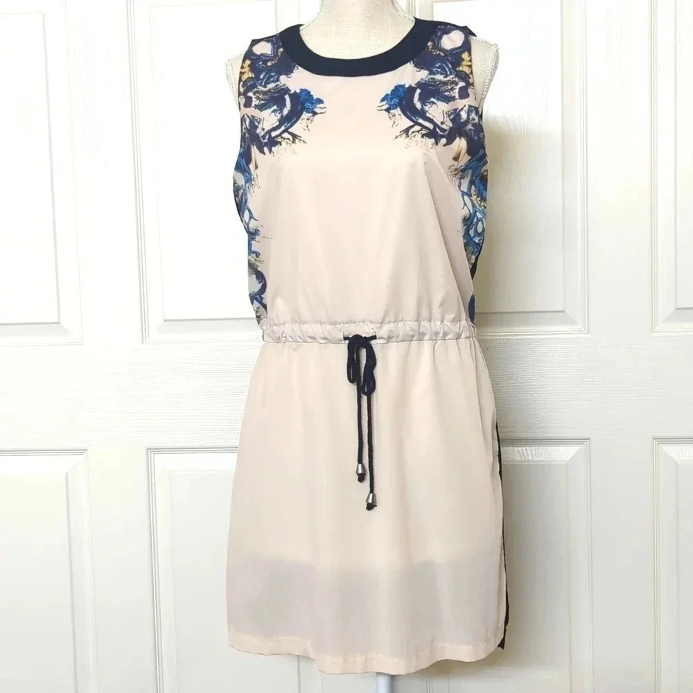 Gumuxi Dress with drawstring waist